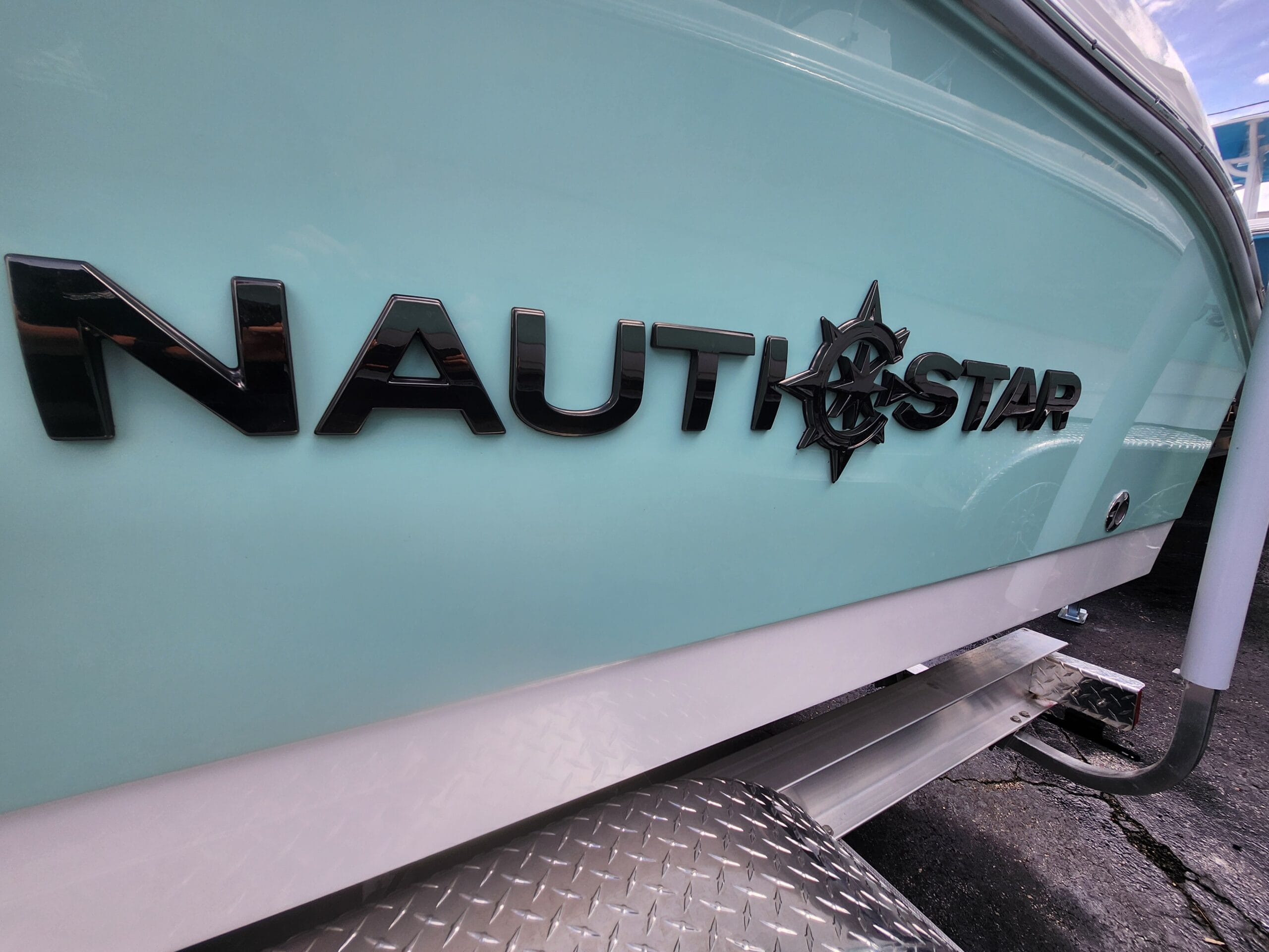 Nauticstar Logo