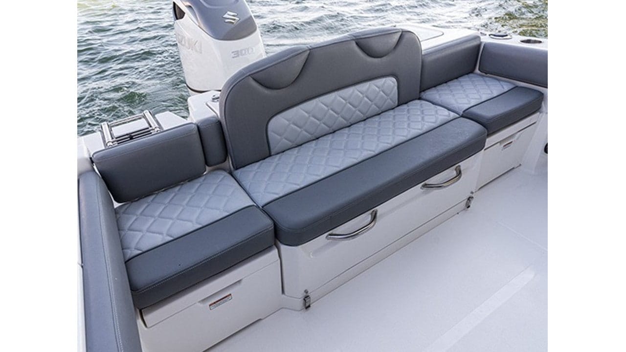 Transom Seat