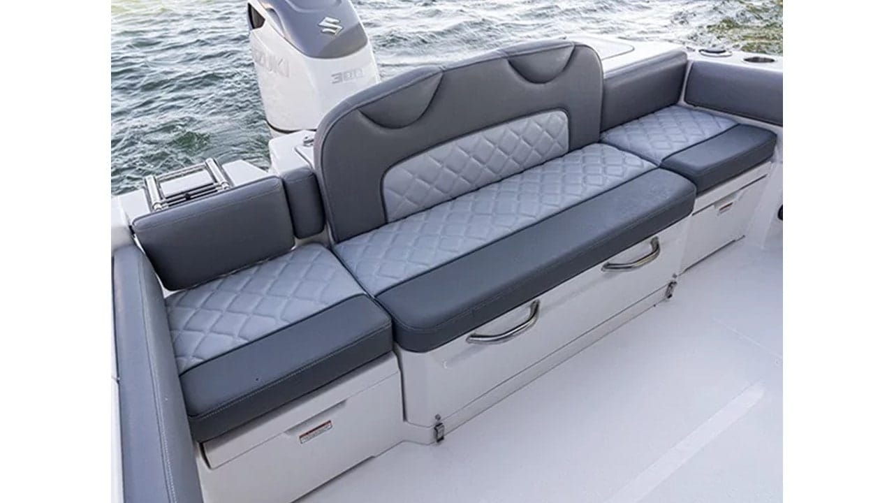 Transom Seating