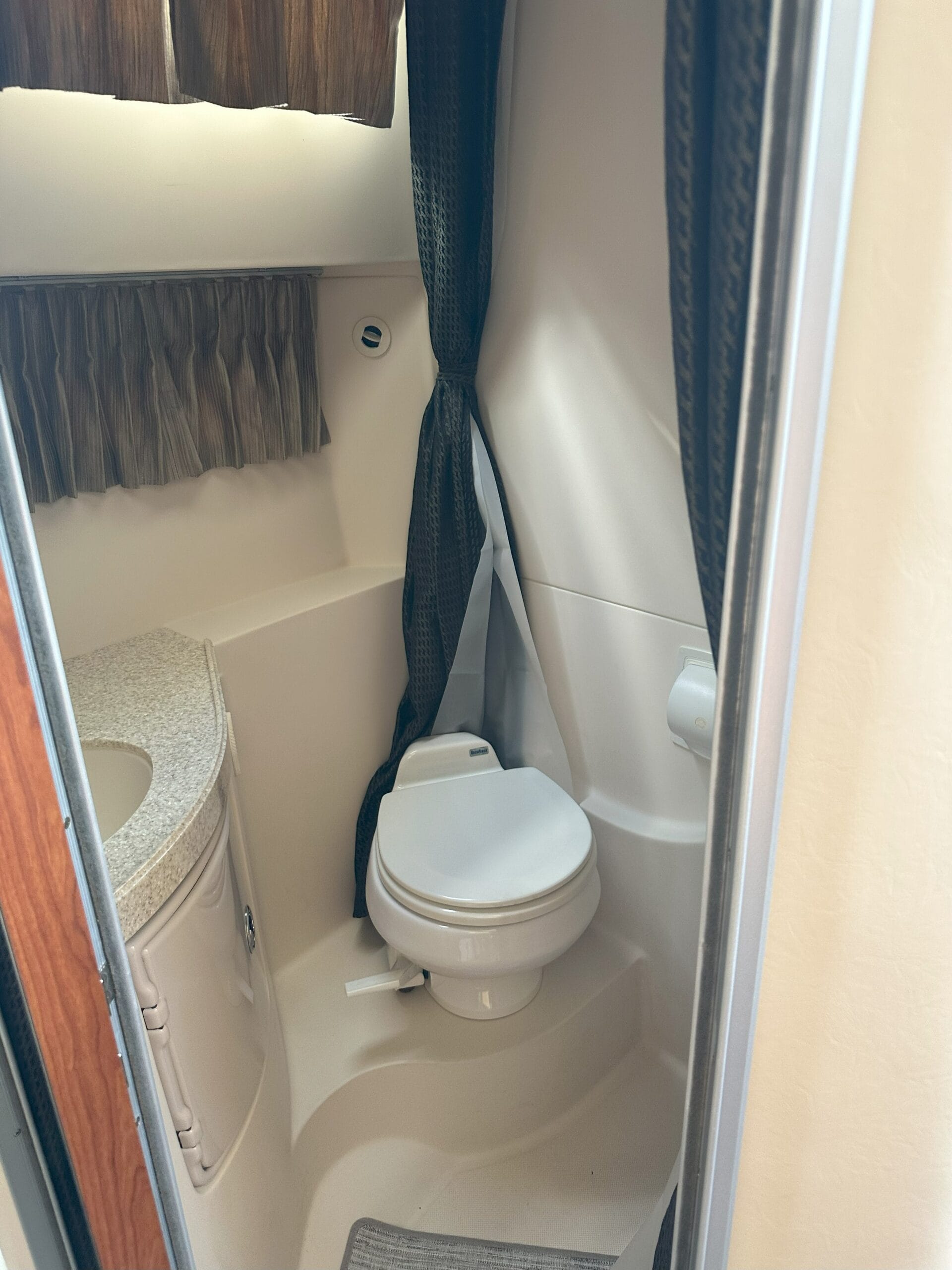 Toliet