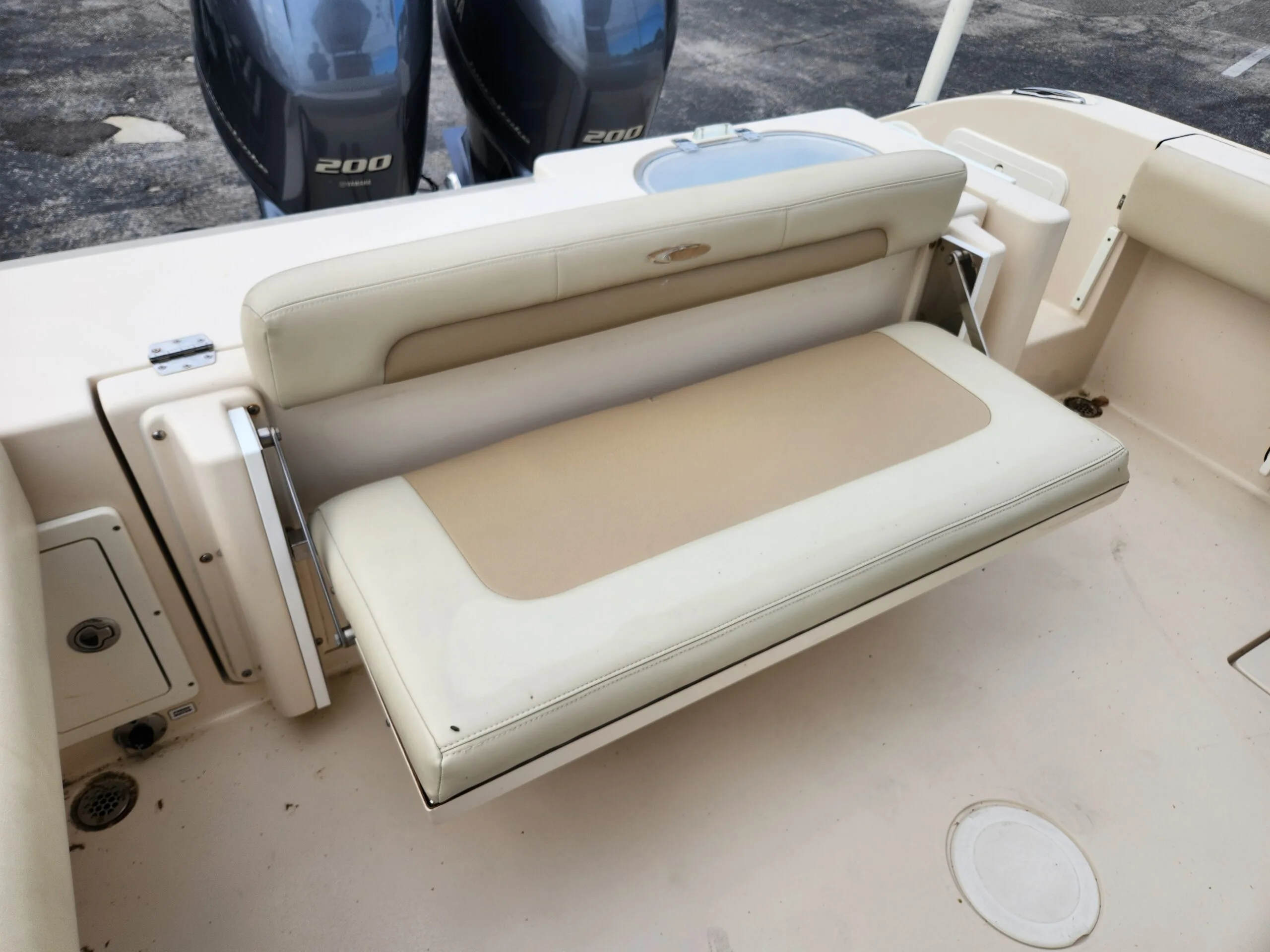 2014 Cobia Boats 256 center console for sale in Orlando, Florida — photo 6
