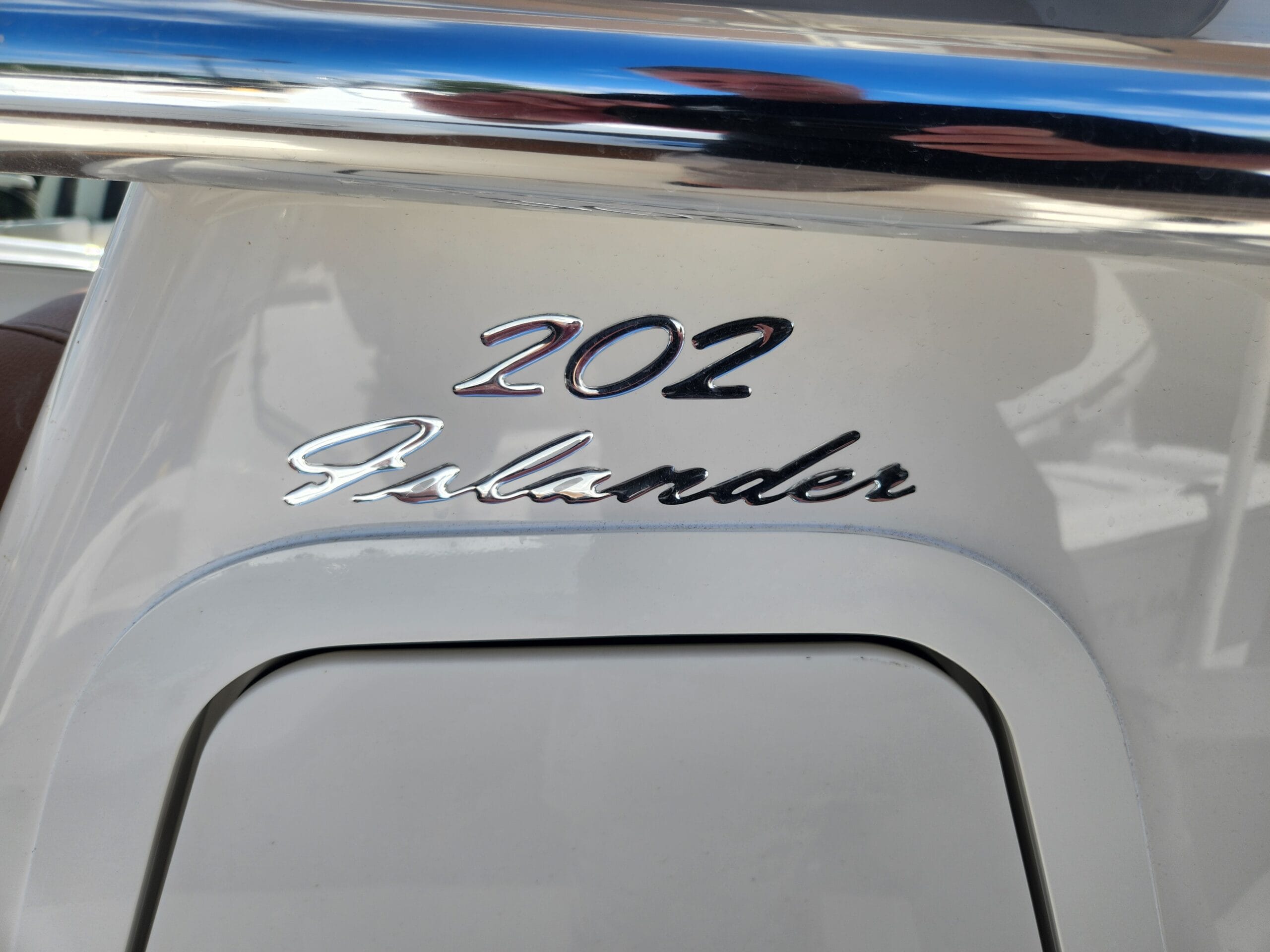 202 Islander Logo