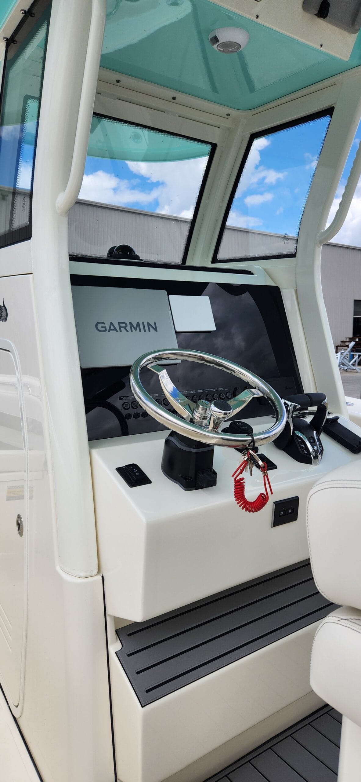 Side Helm Console