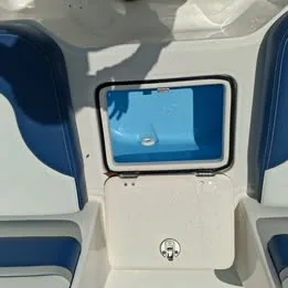 2018 Chaparral 191 Sun Coast deck boat for sale in Orlando, Florida — photo 3
