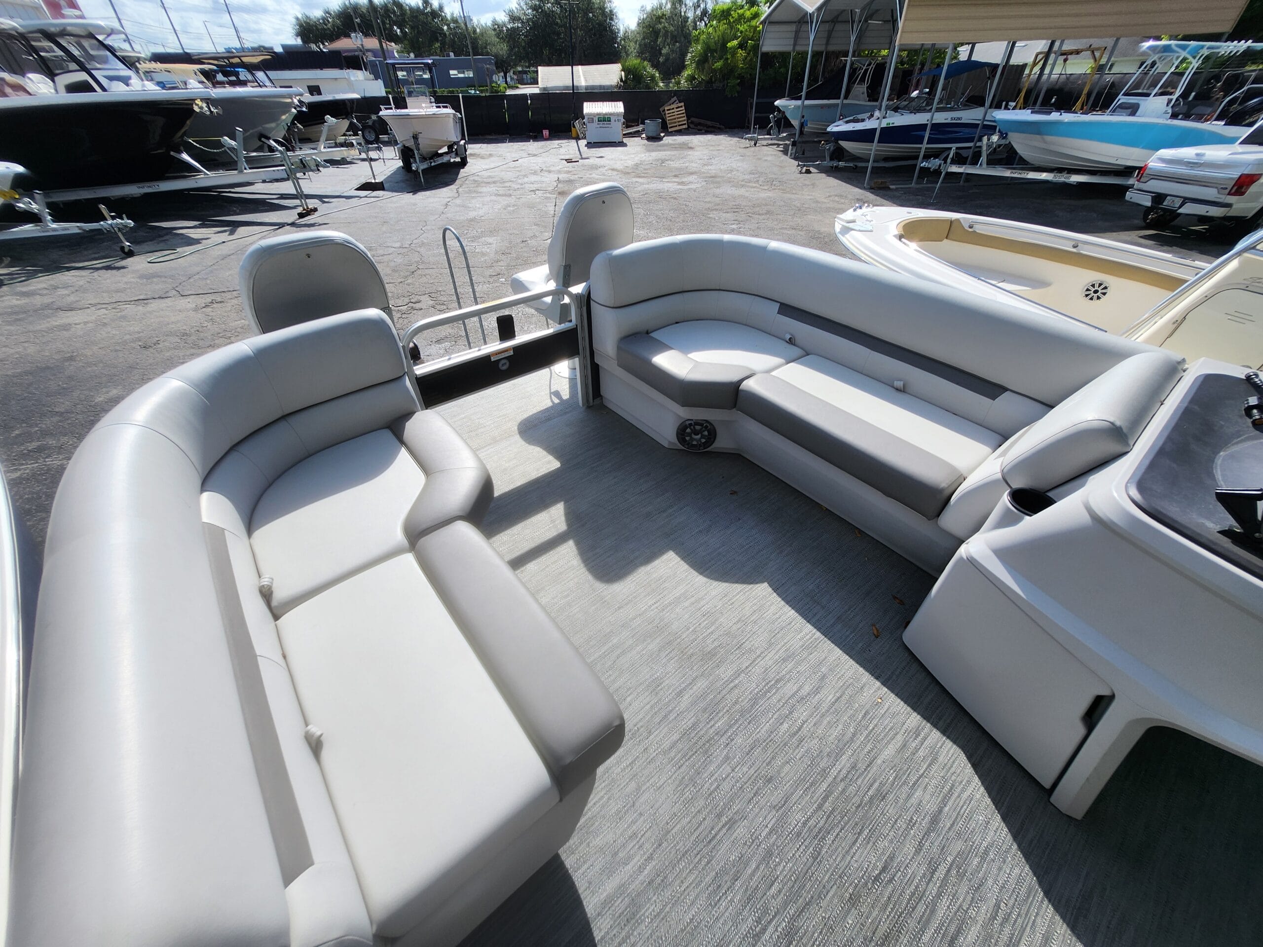 Bow Seating