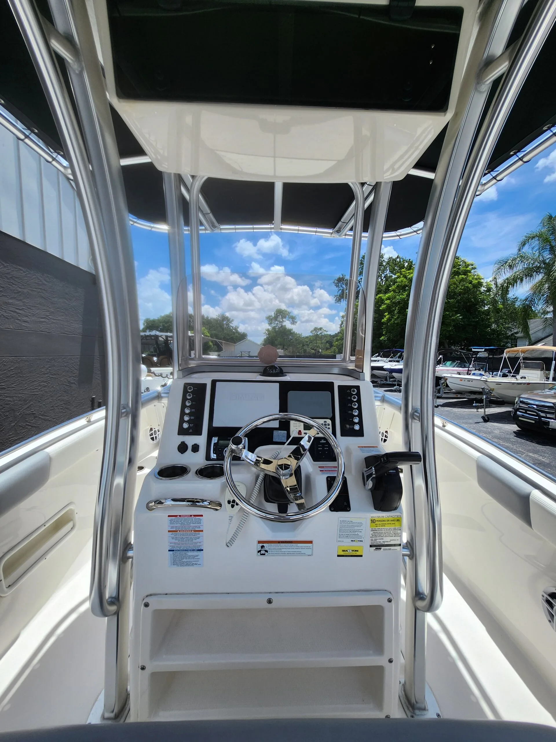 2022 Robalo R222 center console for sale in Orlando, Florida — photo 7