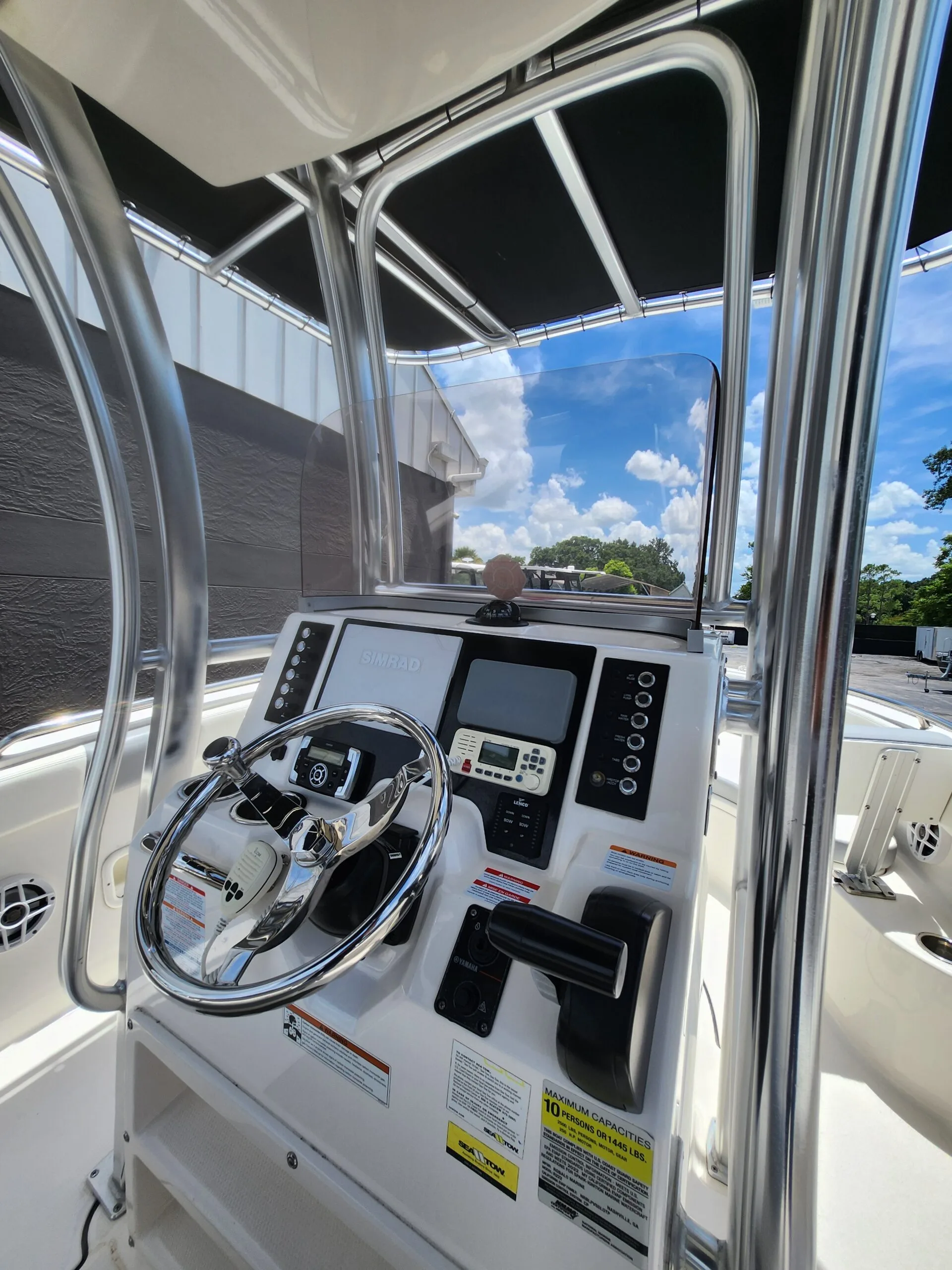 2022 Robalo R222 center console for sale in Orlando, Florida — photo 8