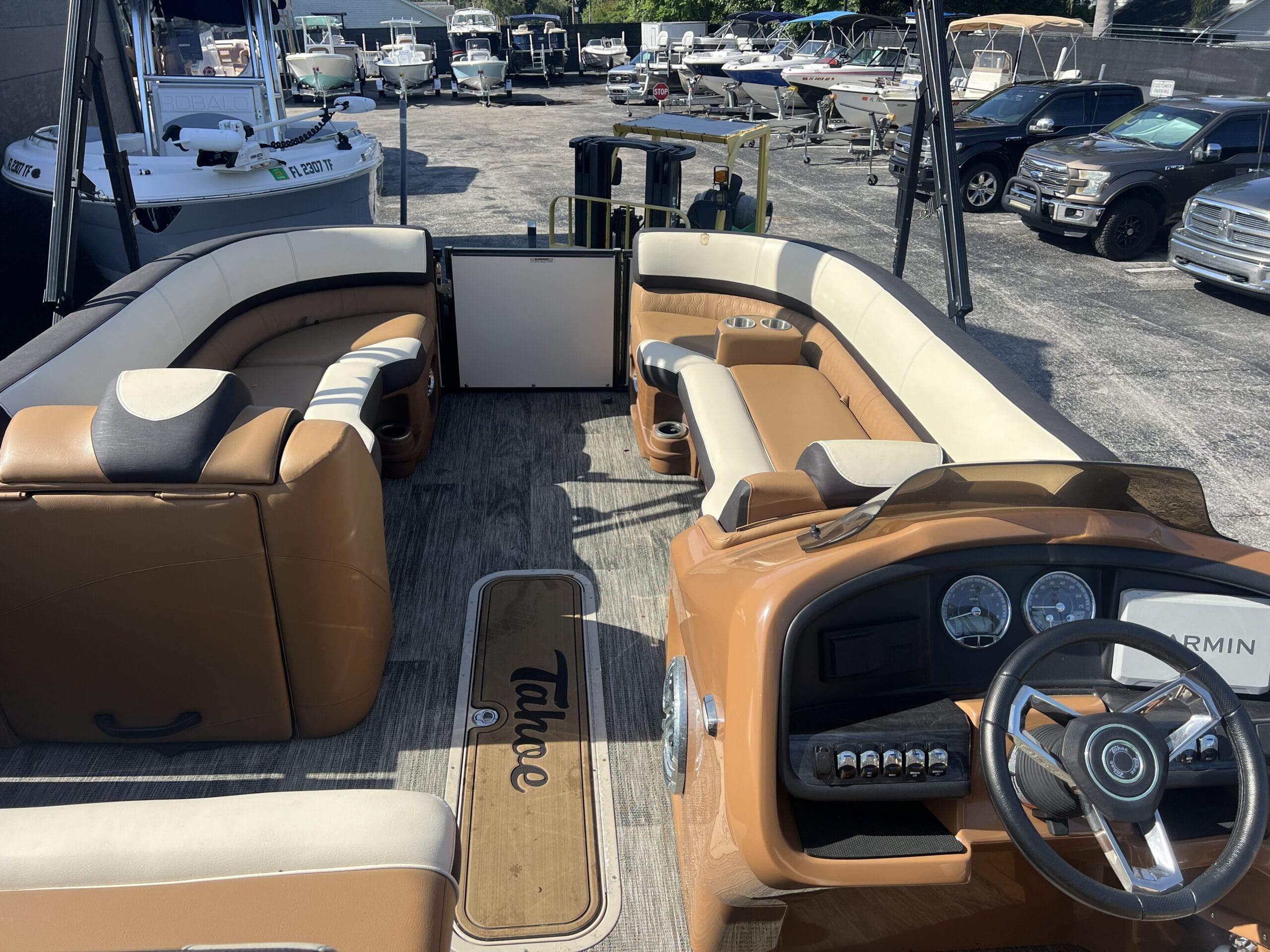 Bow Seating